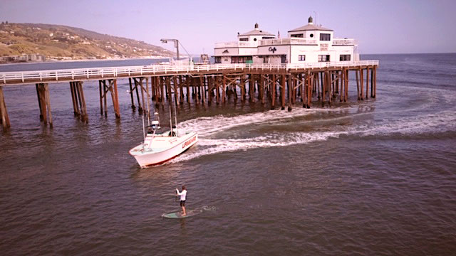 SUP surfista preso em Malibu