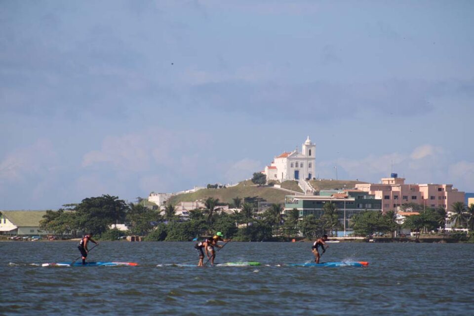 Longa distância Saquarema