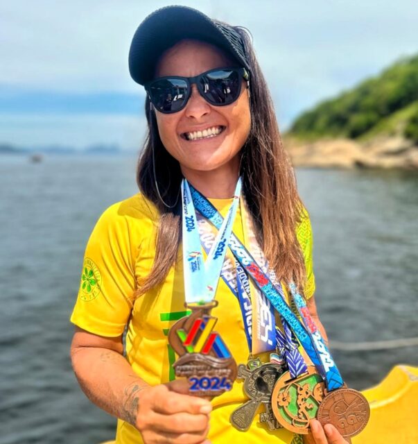 Rie Nagasako acidente de canoa havaiana quebra-mar